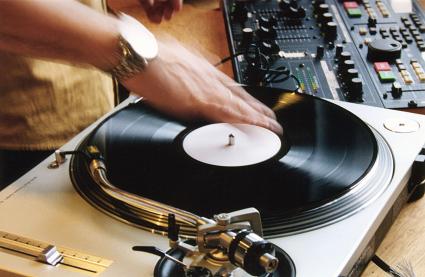 How to Buy a Turntable