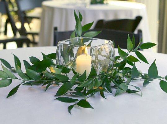 Simple Centerpieces : Pictures of candle centerpiece ideas slideshow