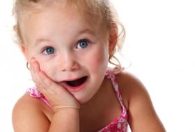 surprised little girl blonde