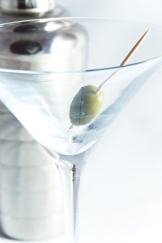 How to Make a Martini [Slideshow]
