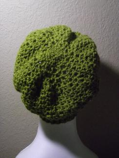 green crochet hat