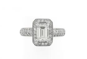 emerald cut engagement ring