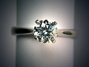 diamond engagement ring