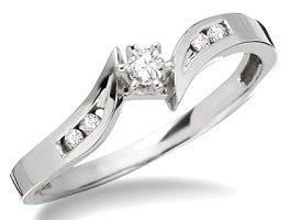 Diamond Promise Ring from Amazon.com