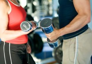 People lifting weights