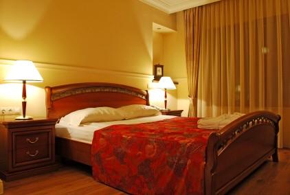 buying used hotel furniture