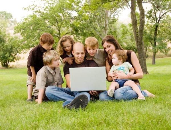 Free Software Advantages - Free Family Tree Software | LoveToKnow