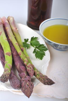asparagus with oil