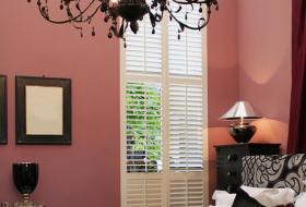 Chic pink and black bedroom design