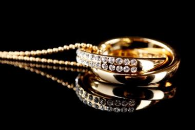 Interlocking heart necklace