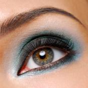 A cor pode fazer os olhos dramáticos.