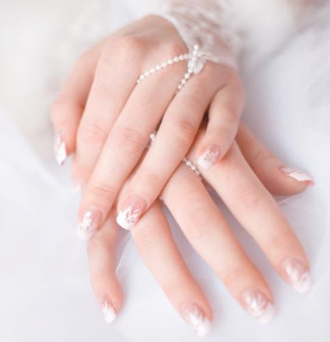 Manikyr pėr nuse ... Modele tė ndryshme!! - Faqe 2 47548-483x500-wedding_nails5