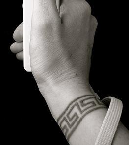 TITANI
RMS TITANIC OSNC Greek Key Plate - TITANIC MEMENTOS RMS