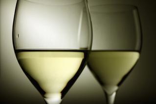 There are many types of white wine.