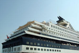 Travel cruises