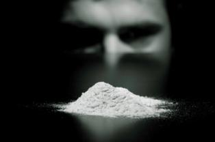 Snorting_Heroin.jpg