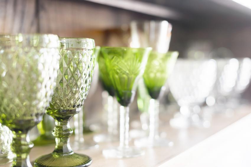 Antique Glassware Identification Tips & What to Look For LoveToKnow