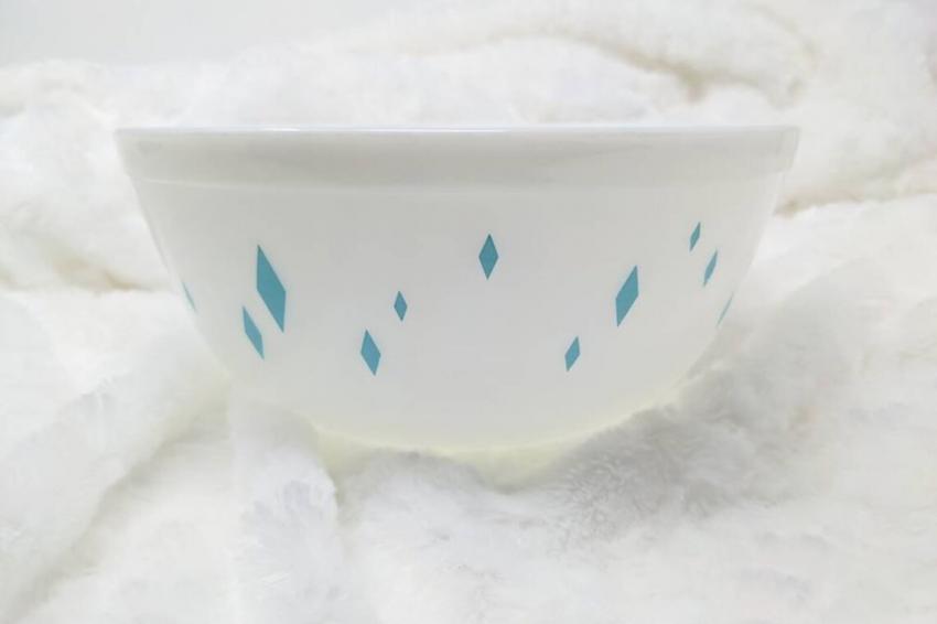 7 Vintage Dishes Worth Money You Might Have in Your Kitchen | LoveToKnow