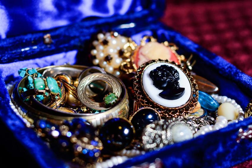 15 Most Valuable Cameos (& How to Tell if Yours Has Value) LoveToKnow