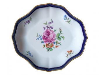 https://cf.ltkcdn.net/antiques/images/slide/104900-849x646-antique-plate.jpg