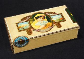 Antique Superiores cigar box