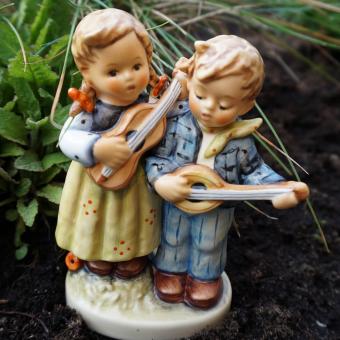 Hummel figurine children ceramic