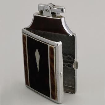 Ronson lighter with a cigarette case