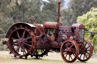 antique steam tractor