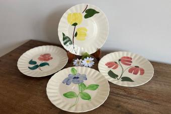 7 Vintage Dishes Worth Money You Might Have in Your Kitchen