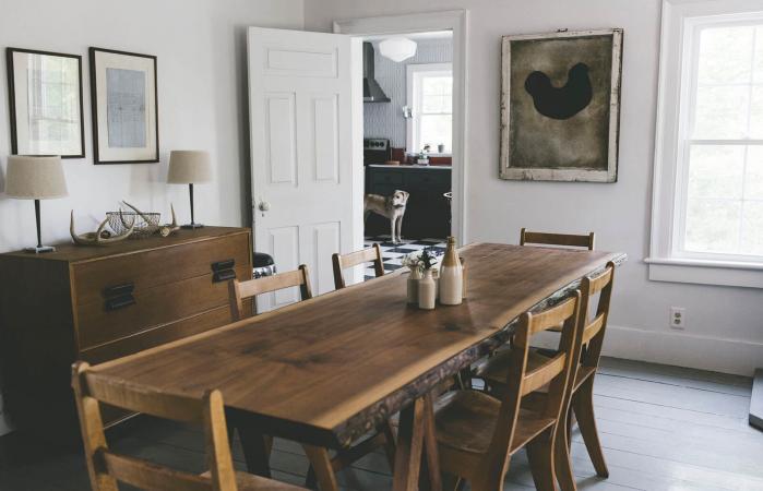 Empty dining room