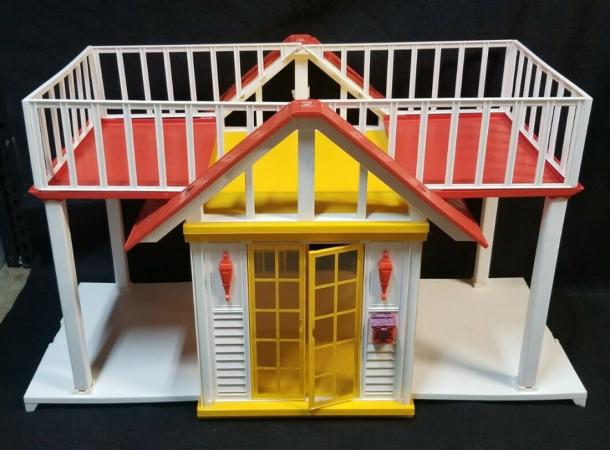 Vintage 1982 Barbie Dream Cottage