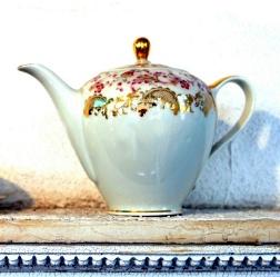 Antiqueteapot.jpg