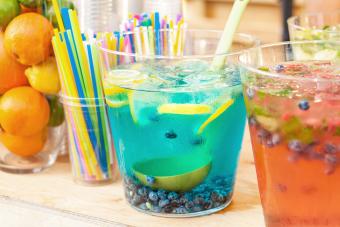 Refreshing lemon-blueberry punch