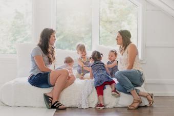 Babies and mothers meeting