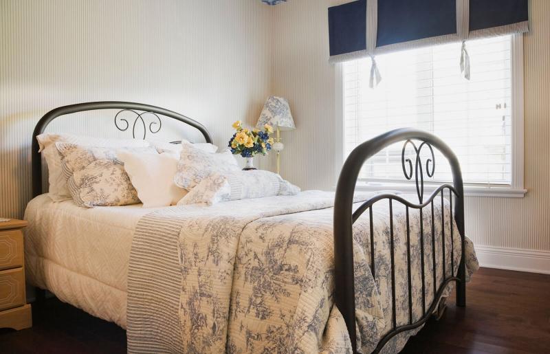 Bedding Ideas for a Rustic Farmhouse 