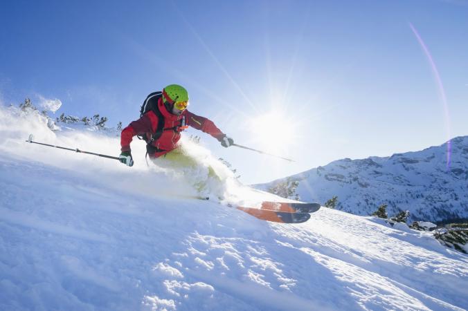Man snow skiing