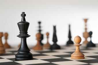 One-on-one battle between pawn and king