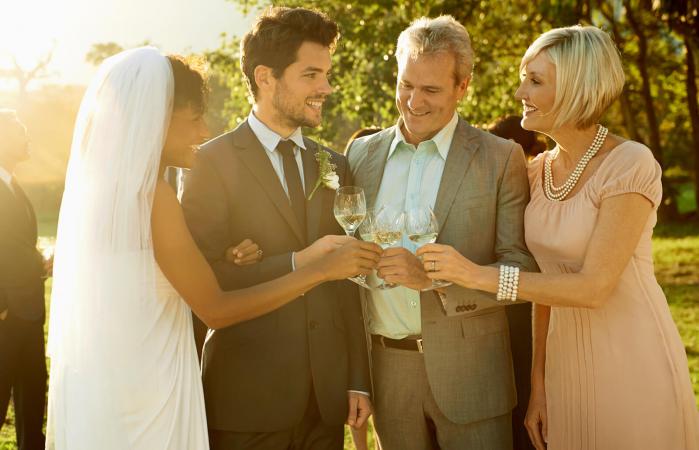 Recién casados con padres del novio