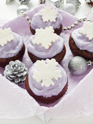 Christmas Cupcakes Decorating Ideas Lovetoknow