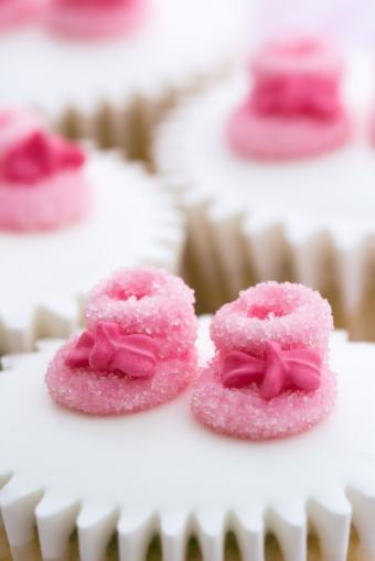 https://cf.ltkcdn.net/cake-decorating/images/slide/112649-566x848-idea4.jpg