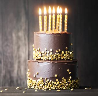 Elegant Gold Layer Cake