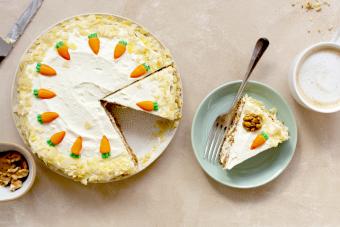 Carrot cake with walnuts an whipped cream