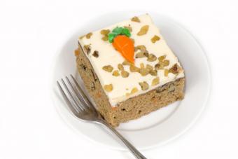 Carrot cake with buttercream carrot
