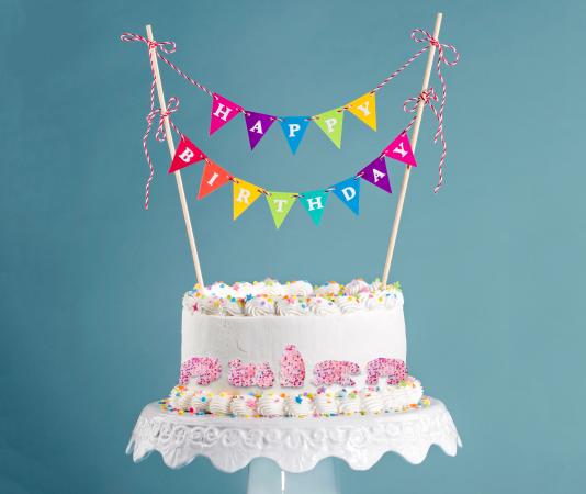 Animal cracker circus parade cake