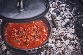 https://cf.ltkcdn.net/camping/images/slide/276497-850x566-foods-bring-camping-12.jpg
