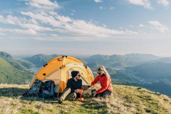https://cf.ltkcdn.net/camping/images/slide/276812-850x566-quick-national-parks-camping-guide.jpg
