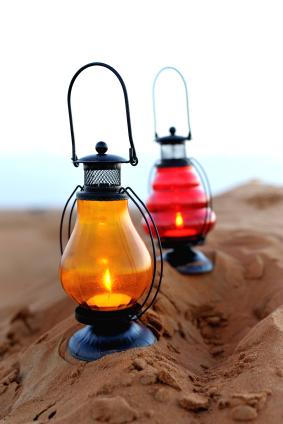 Teardrop lanterns