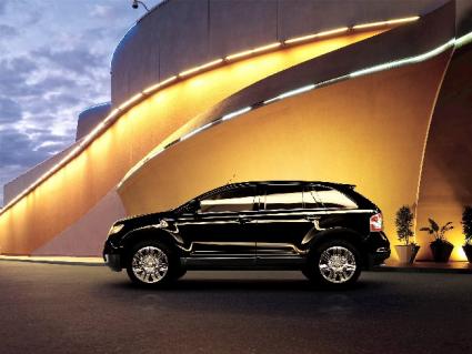 2010_Ford_Edge.jpg