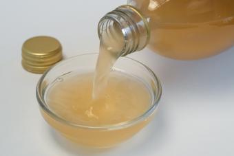 https://cf.ltkcdn.net/cats/images/slide/303708-850x567-apple-cider-vinegar-bowl.jpg