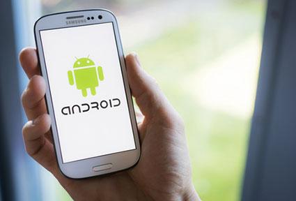 Android Mobile Phone Operating System On Samsung Smartphone; © Twindesign / Dreamstime.com